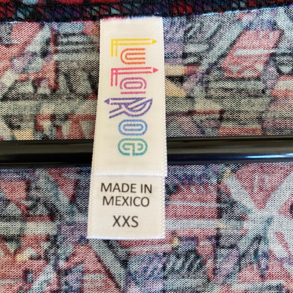 Lularoe Perfect Tee - Picture 2 of 3